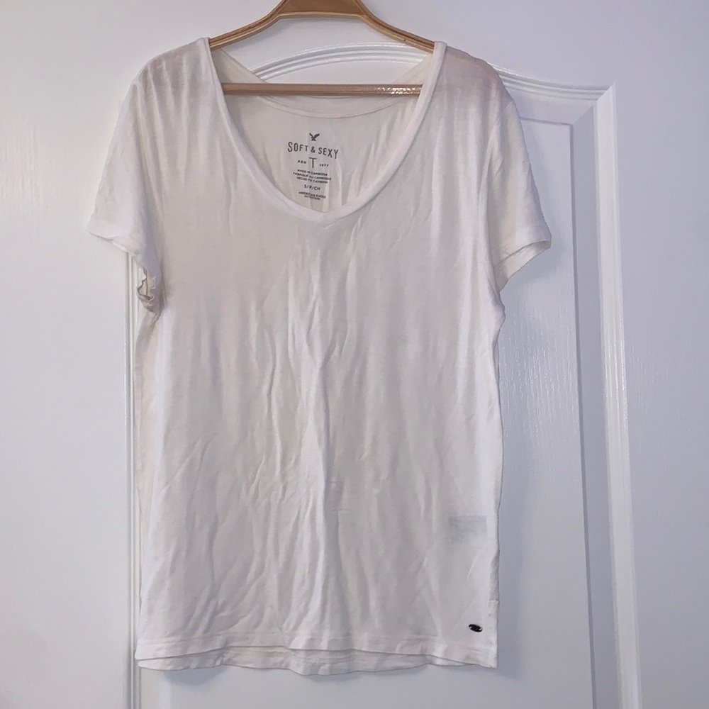 American Eagle White T-Shirt size S